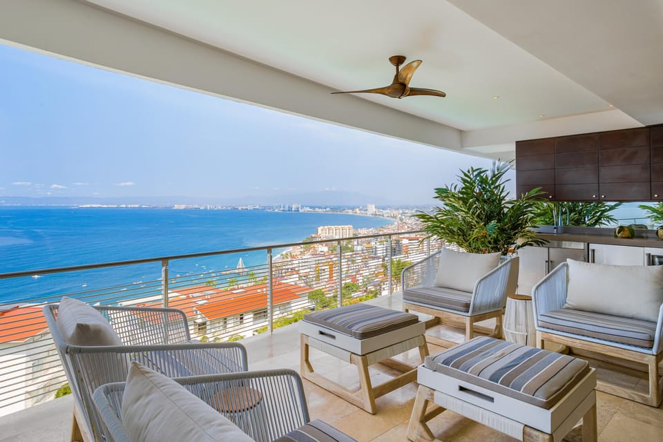 Condo - Image 1