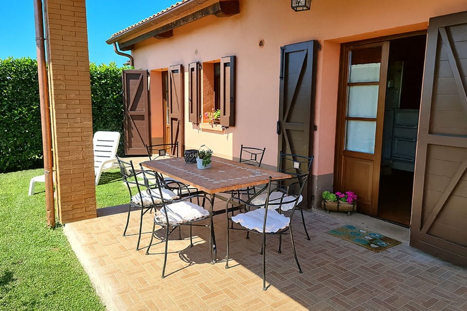 Autumn, Balcony / Terrace / Patio, Spring, Summer