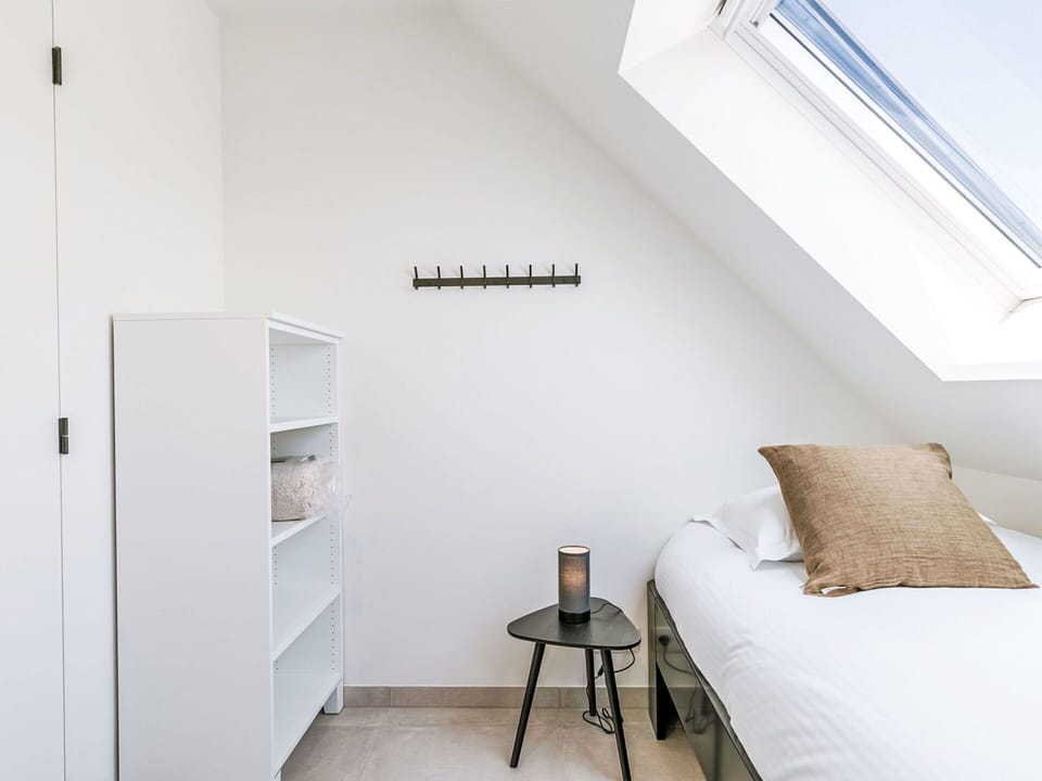 Wood, Trunk, Winter, Twig, Outdoor Furniture, Freezing, Woodland, Snow, Backyard