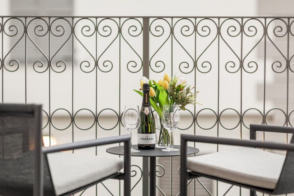 Balcony / Terrace / Patio, Bedroom