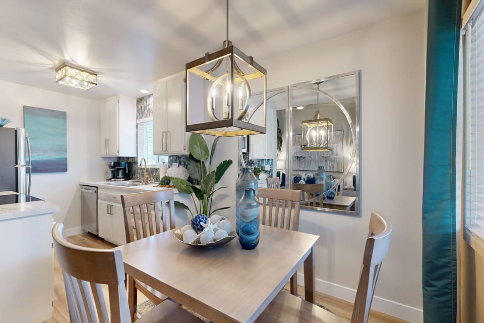 dining/kitchen