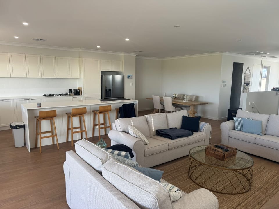 Living - Kitchen