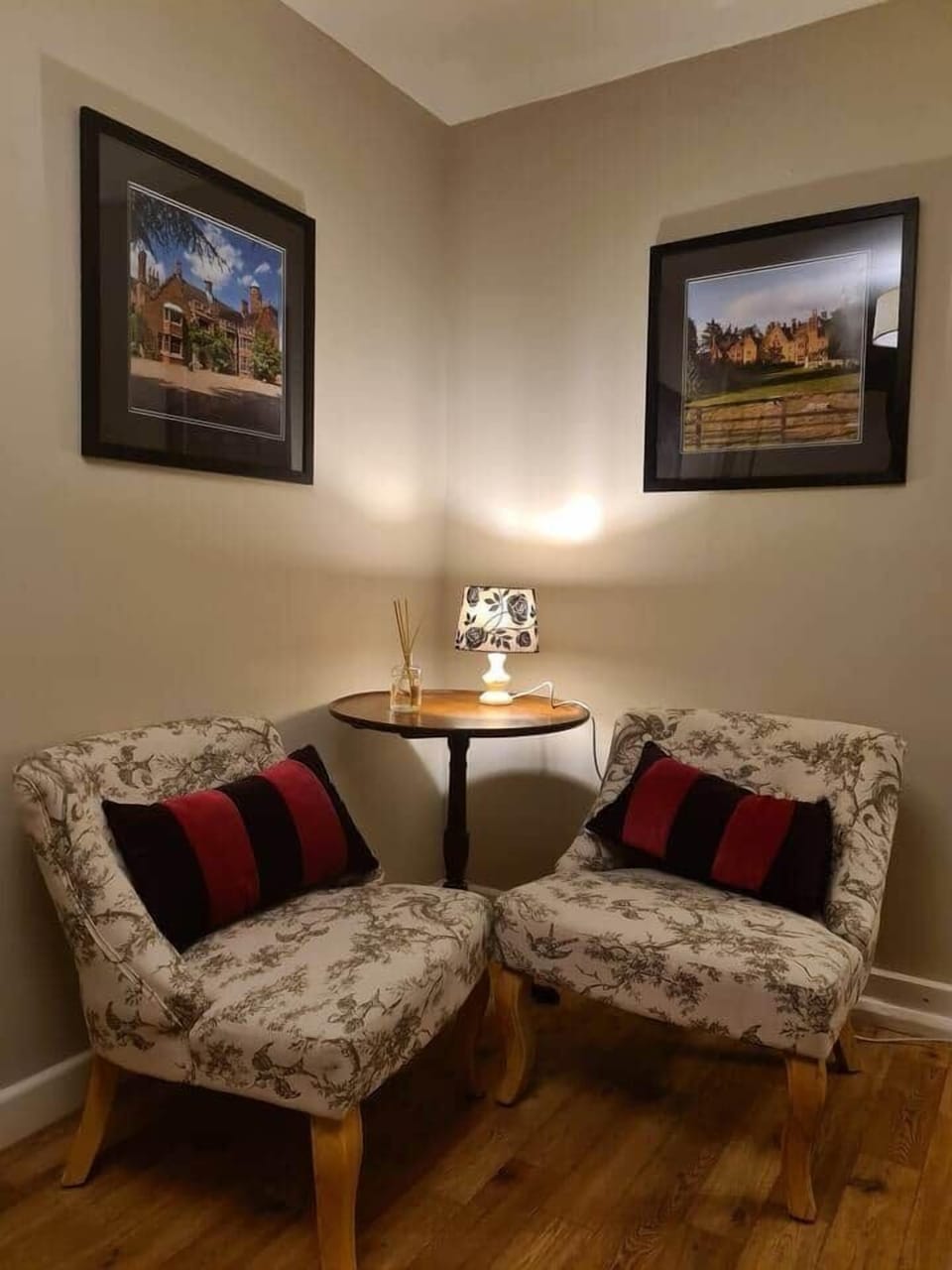 Stylish bedroom 1