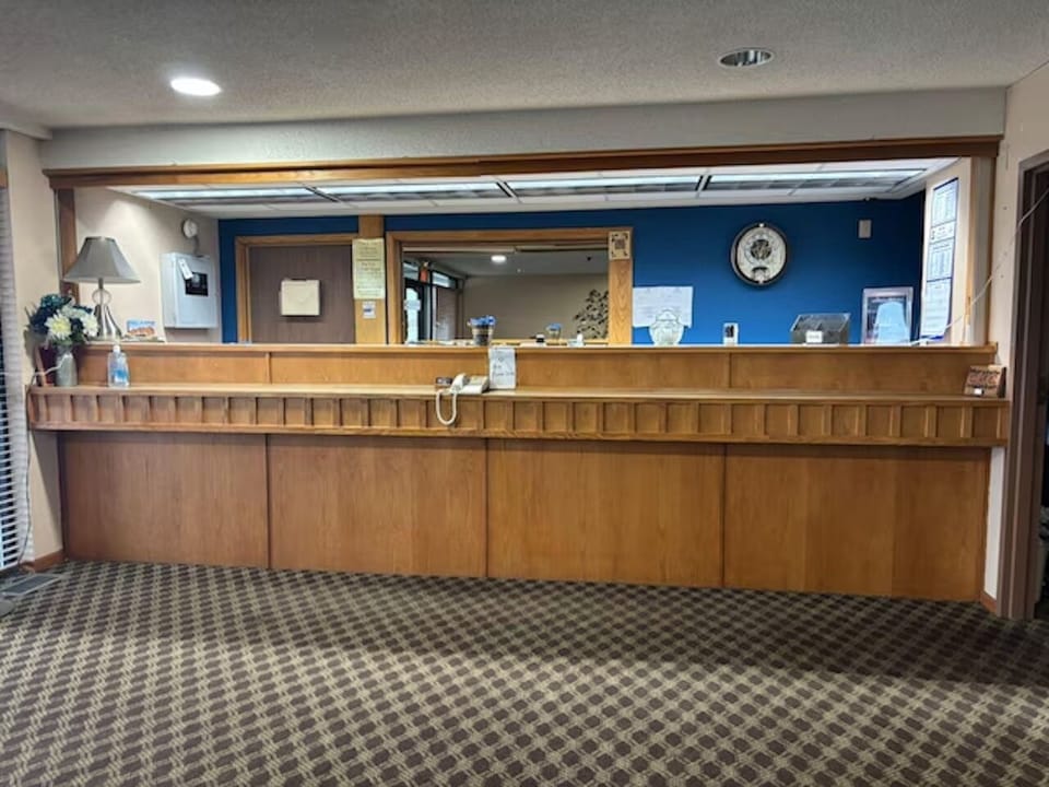 Check in smoothly at the welcoming front desk, anytime.