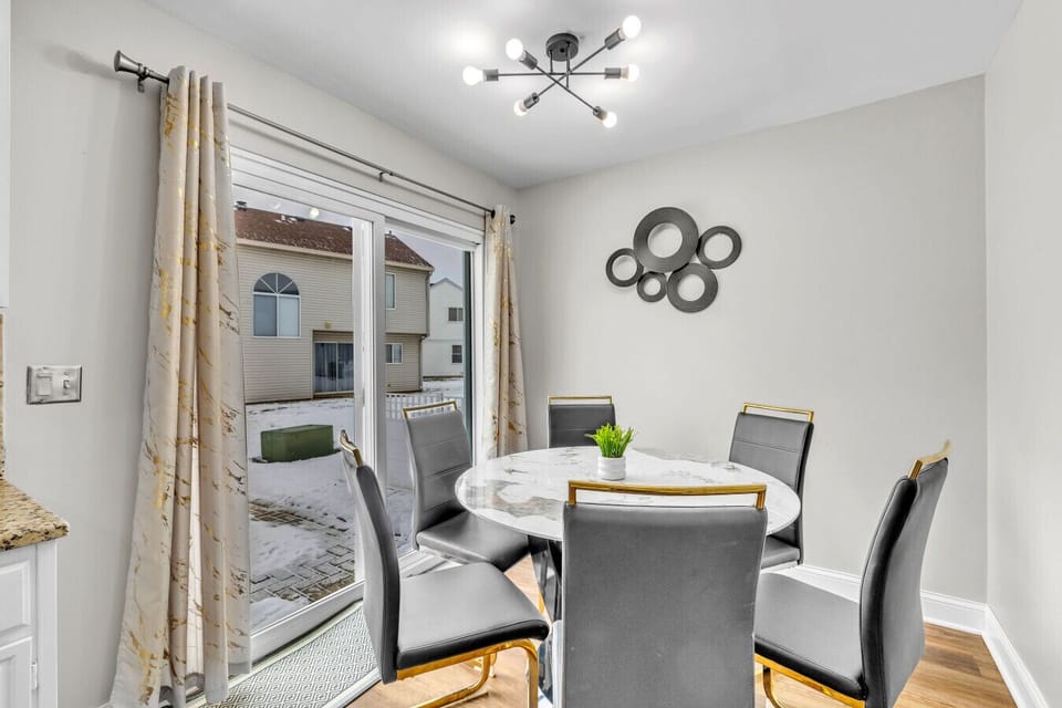 Simple dining setup designed for everyday comfort