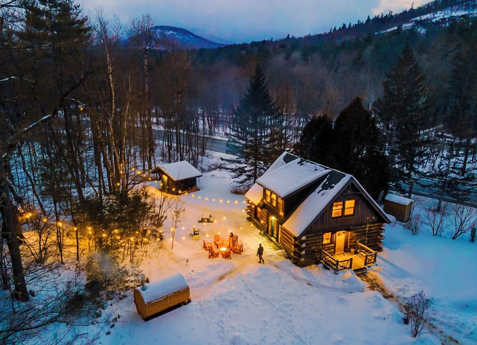 The Log Cabin Property (3 Bed Log Home + 2 Guest Cabins)