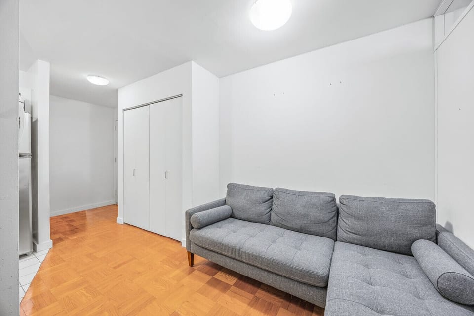 Cozy Lounge | Comfortable Seating with Wall Mounted TV