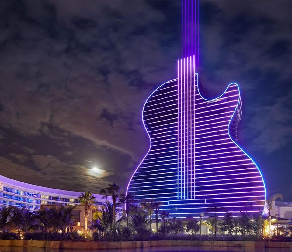 A short 20-minute drive to the renowned Seminole Hard Rock Hotel & Casino—your destination for entertainment, nightlife, and dining