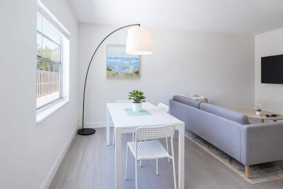 Dinning table