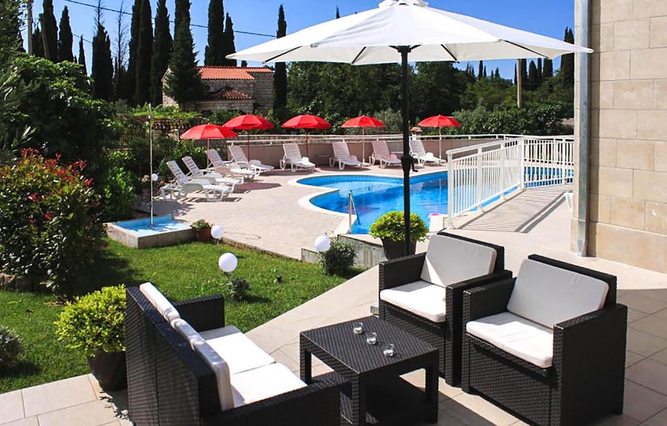 pool