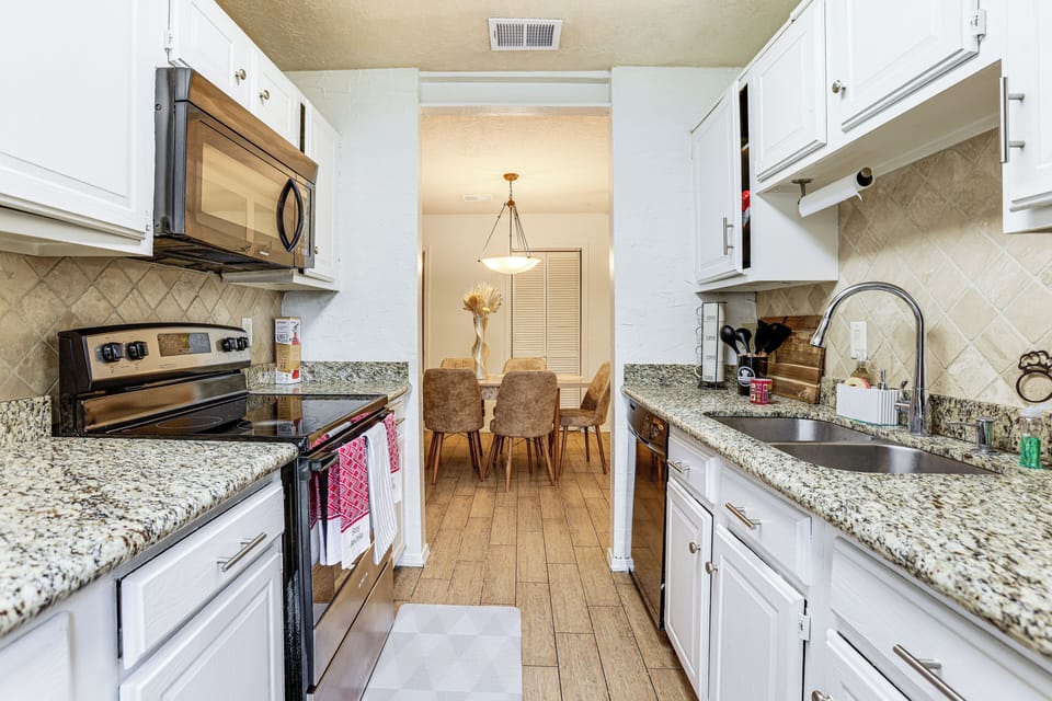 Kitchen | 1st Floor