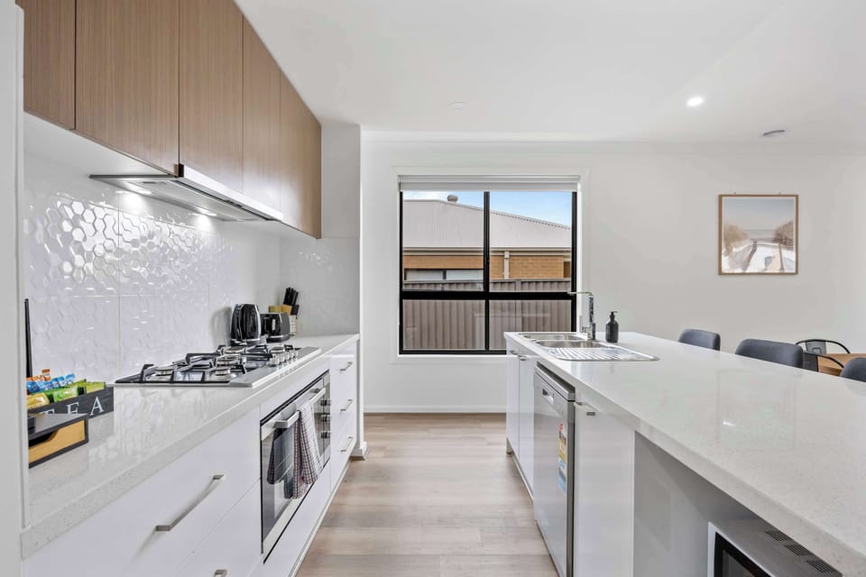 Fully-equipped kitchen 