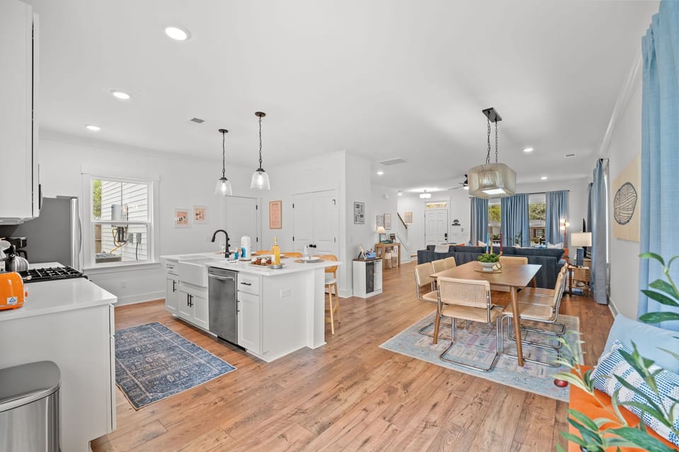 Kitchen and Dining Table. Dining Seating for 8 and 4 Barstools!