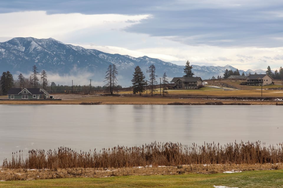 Enjoy beautiful lake views.