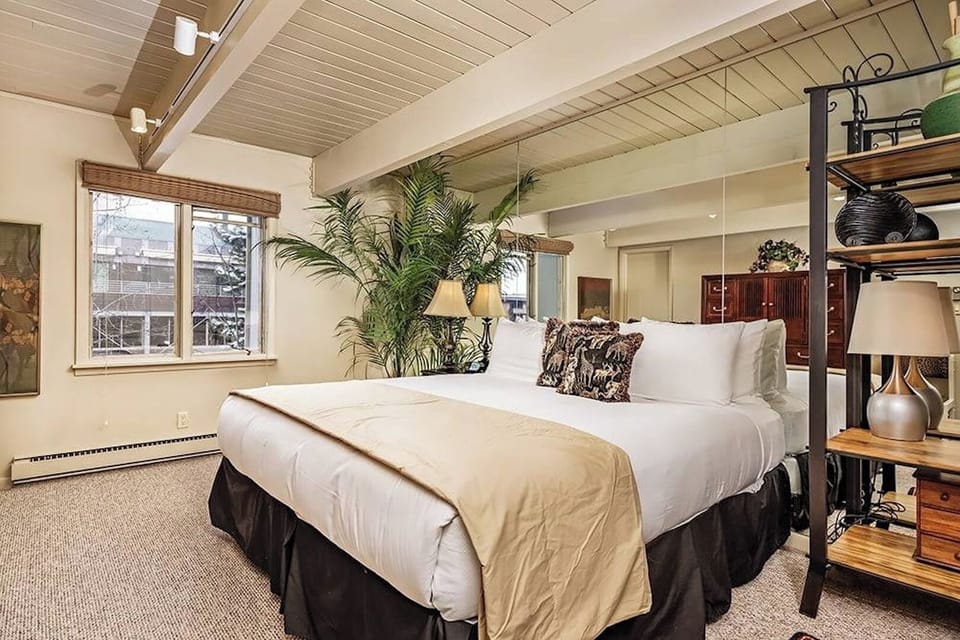 ASPEN BEDROOM