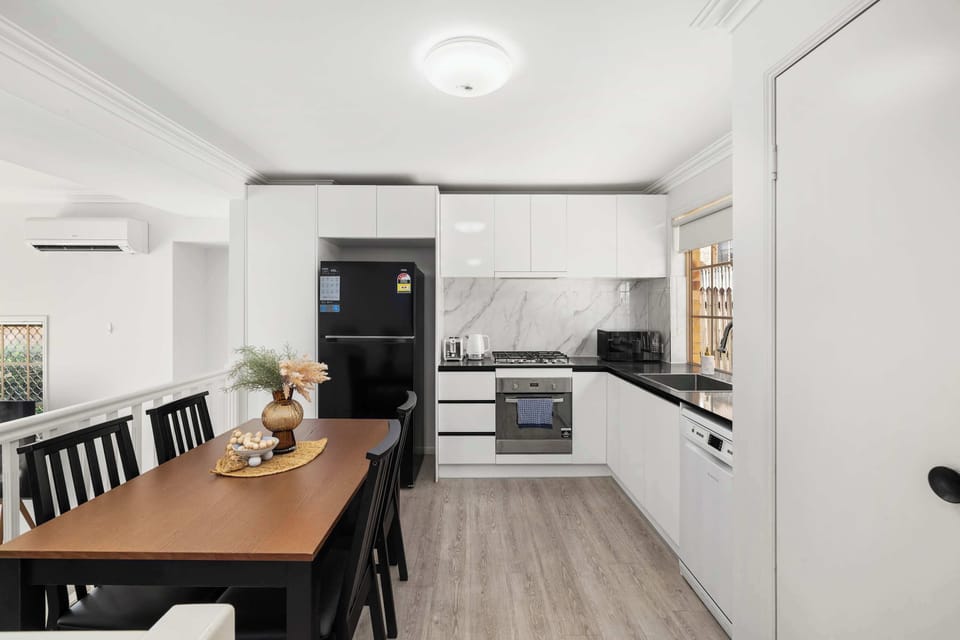 Kitchen & Dining area