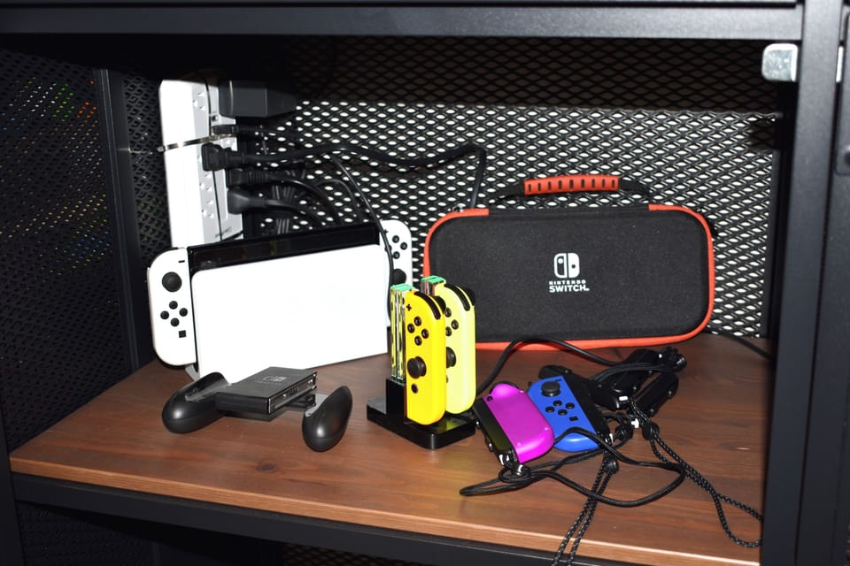 1st floor – Living room – Nintendo Switch console.
