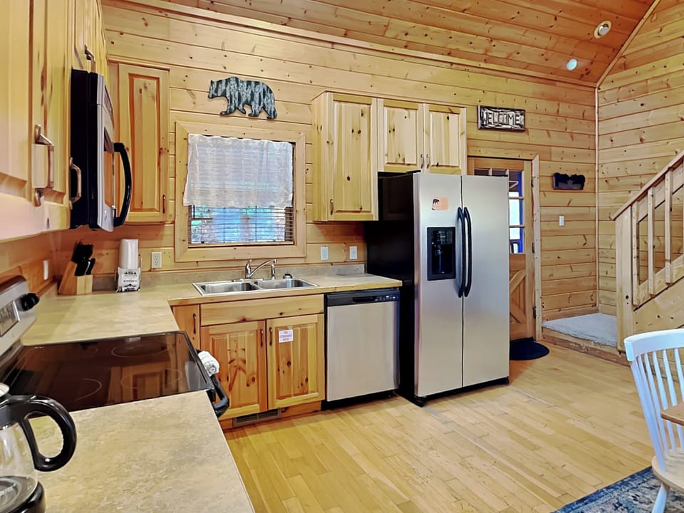 Full Kitchen with Stainless Steel Appliances