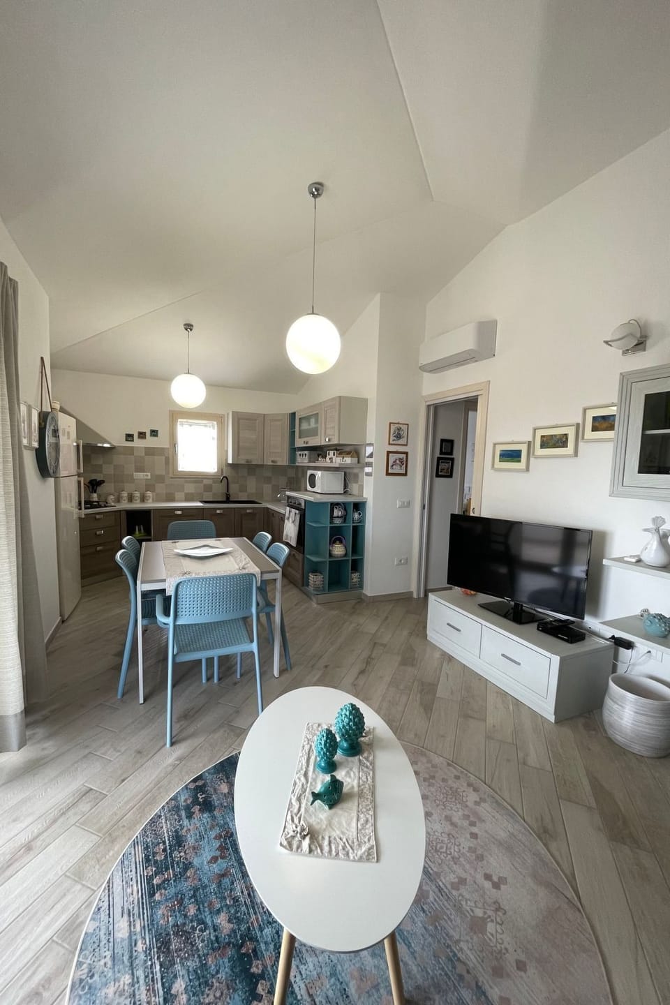 Kitchen / Dining Room