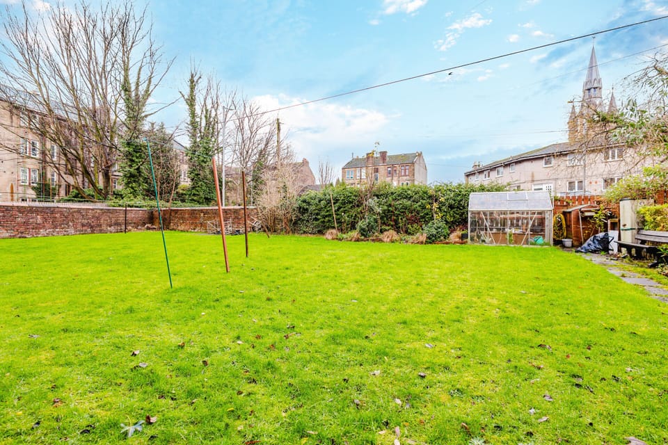 Muir Street Back Garden