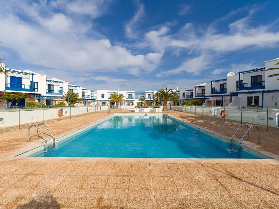 Zona Solarium-vistas de las villas zona piscina