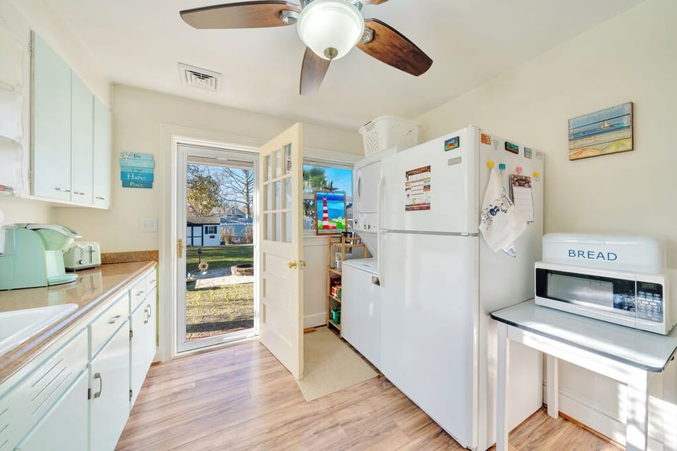 Making Memories on Mumford is tucked in the heart of Chincoteague Island, close to everywhere you want to be.