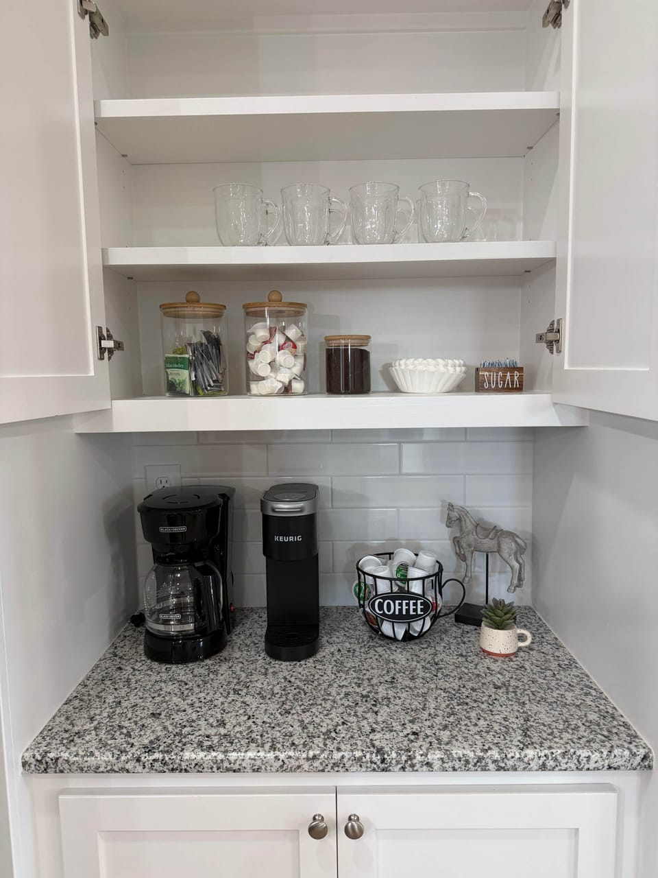Kitchen Feature