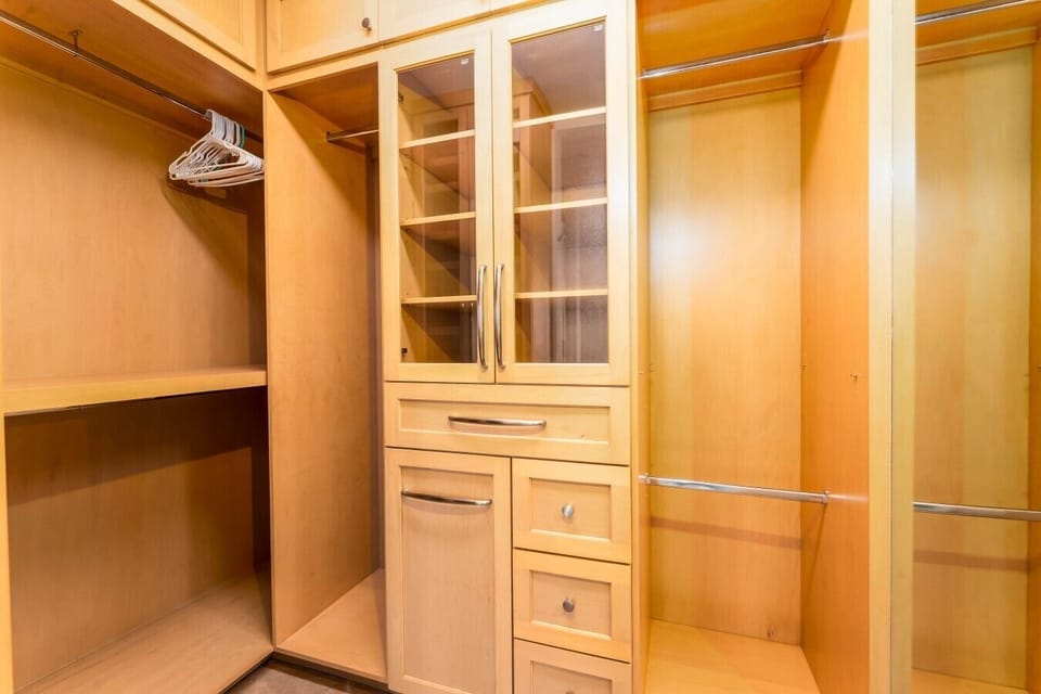 Primary Bedroom Closet