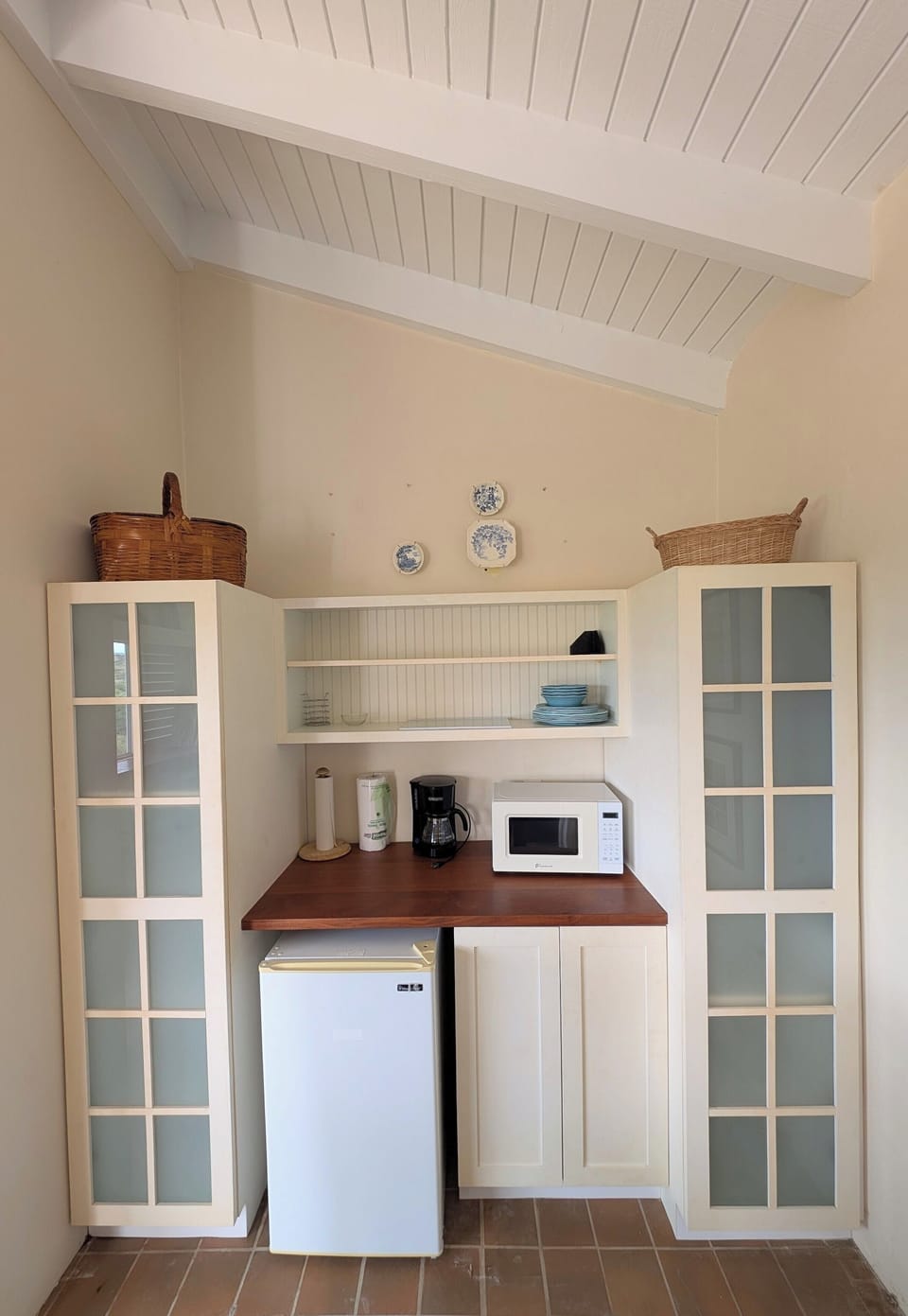 Apartment Kitchenette