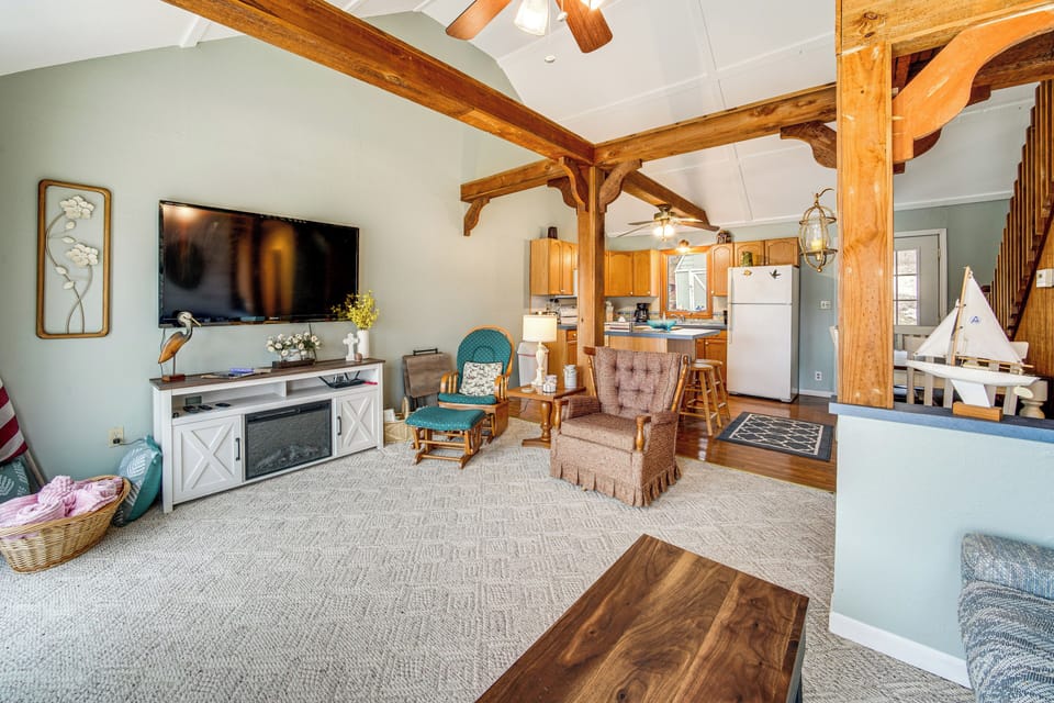 Living Area | Full Sleeper Sofa | Electric Fireplace | Board Games | 1st Floor