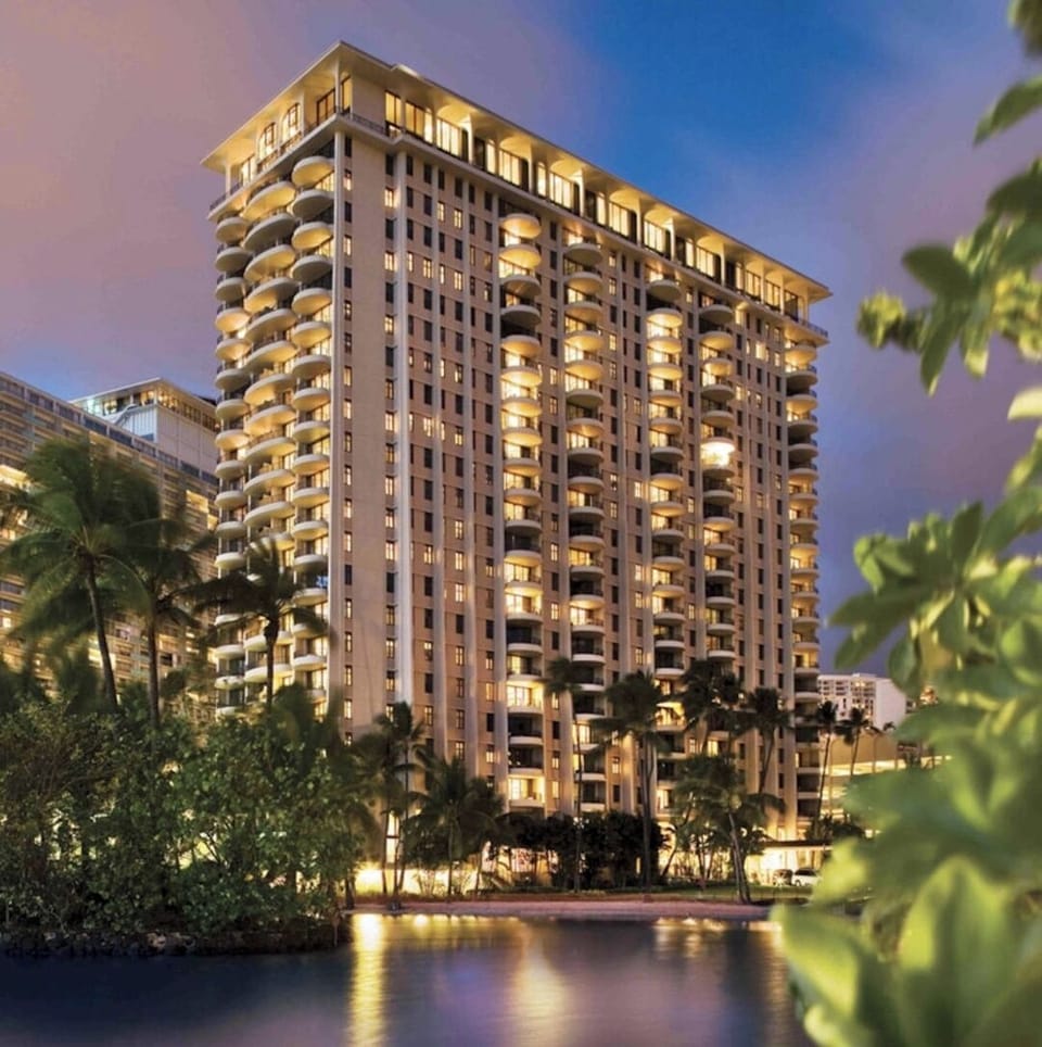 HILTON GRAND VACATION CLUB LAGOON TOWER