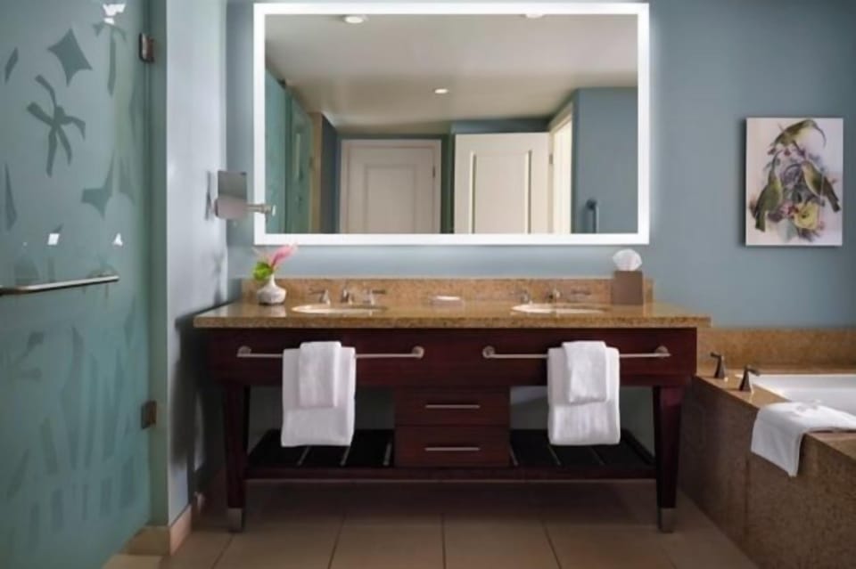 Westin Kaanapali oceanfront villa bathroom