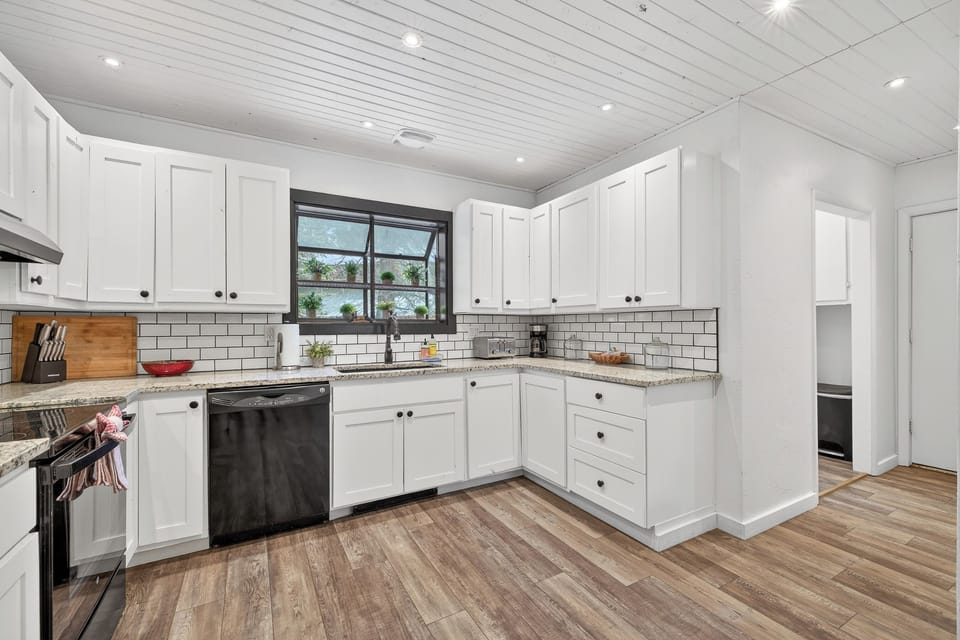 Kitchen- main level