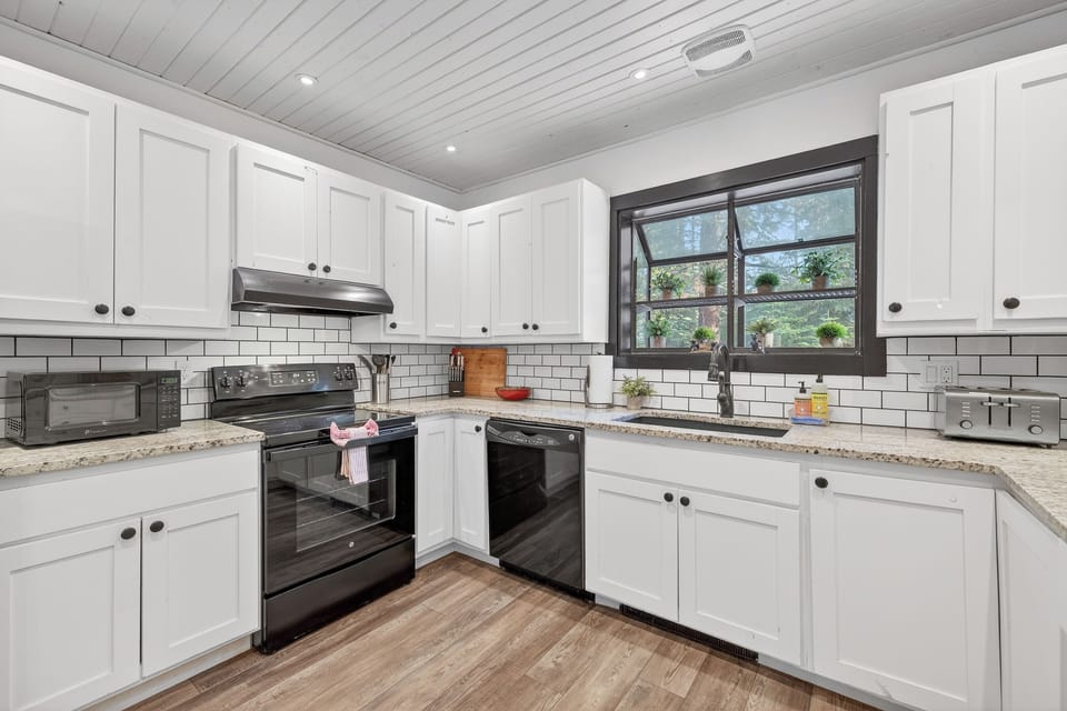 Kitchen- main level