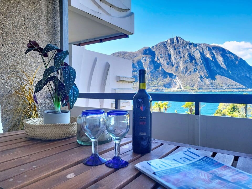 Furniture, Mountain Range, Chair, Resort, Balcony, Outdoor Furniture, Hotel, Houseplant, Ridge, Eco Hotel