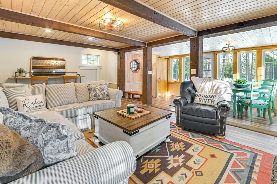 Indian River Vacation Rental | 2BR | 1BA | Steps Required | 1,100 Sq Ft