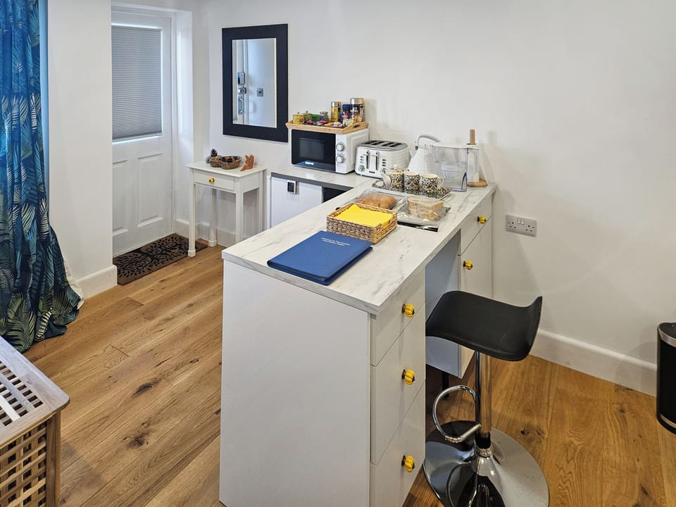 Kitchen area | Annexe, Westward Ho