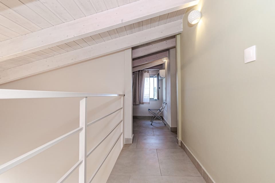 Hallway, upper floor