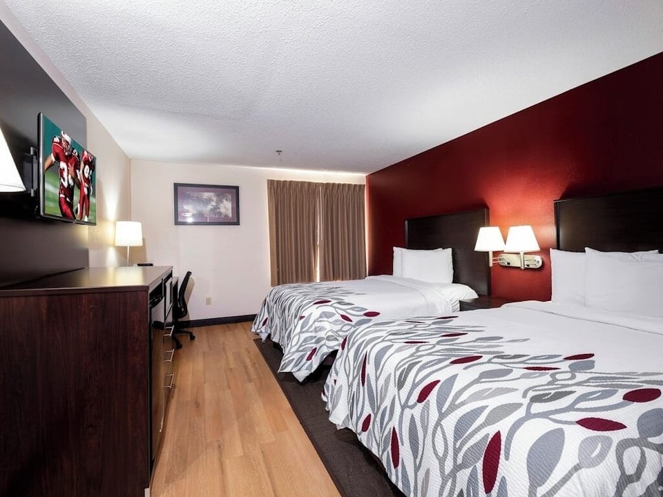 Unwind with plenty of space to stretch out and relax.