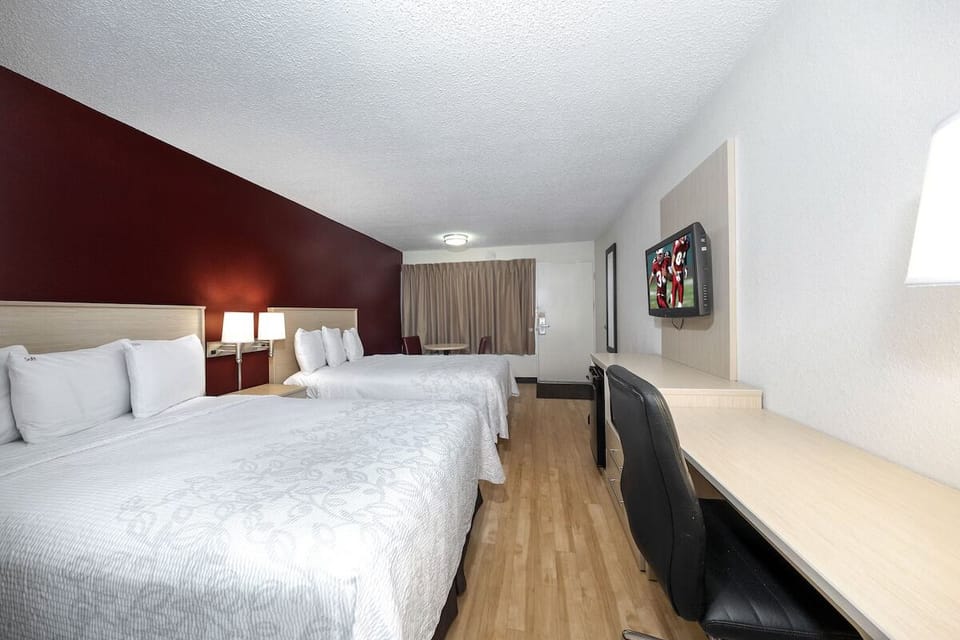 Settle in with roomy desks and crisp linens for two.