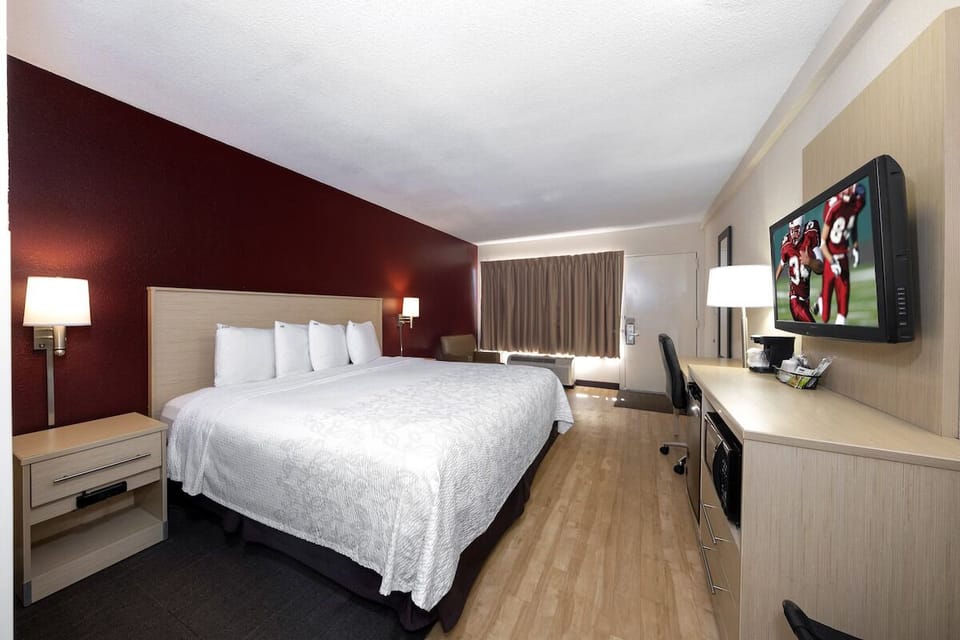 Bedroom. Interior and views may vary based on location and availability.