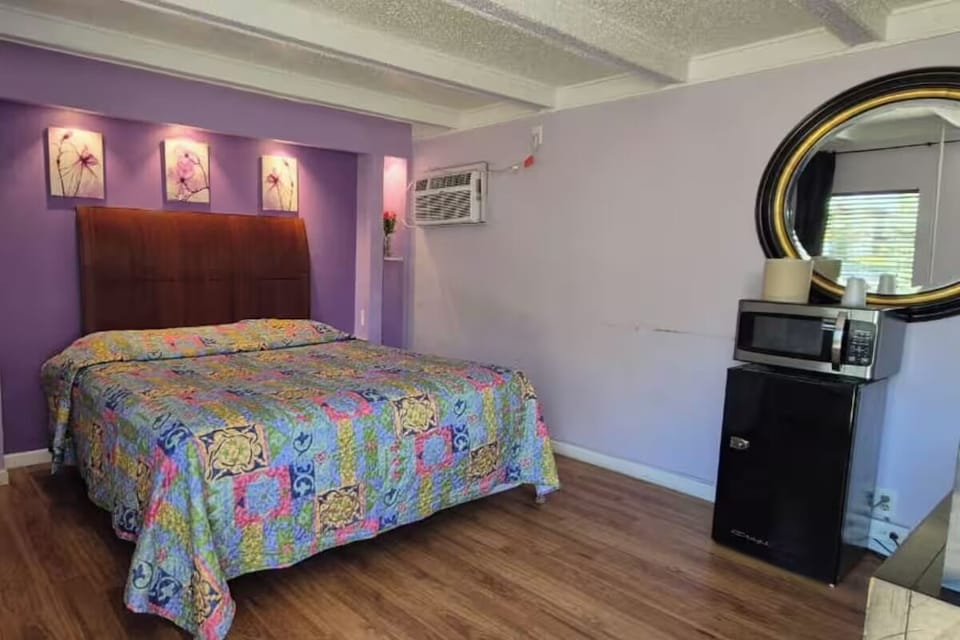 Bedroom. Interior and views may vary based on location and availability.