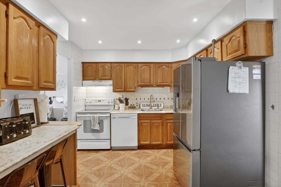 Indoors, Kitchen, Appliance, Refrigerator, Washer