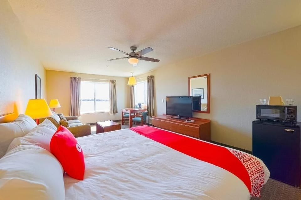 Bedroom. Interior and views may vary based on location and availability.