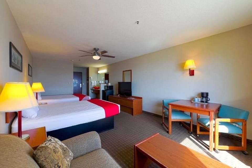 Bedroom. Interior and views may vary based on location and availability.