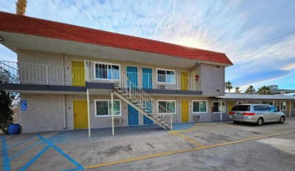 Unwind with a simple, convenient motel-style exterior setup.