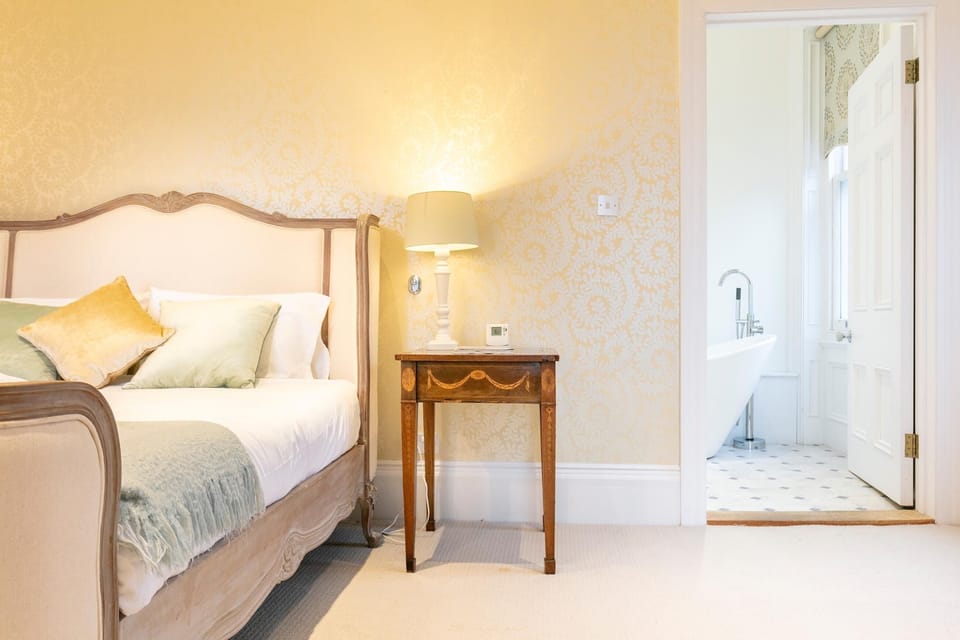 Sir Edwyn ensuite room