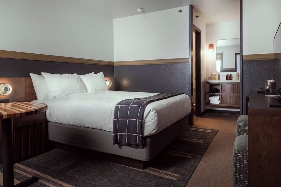 Queen bed