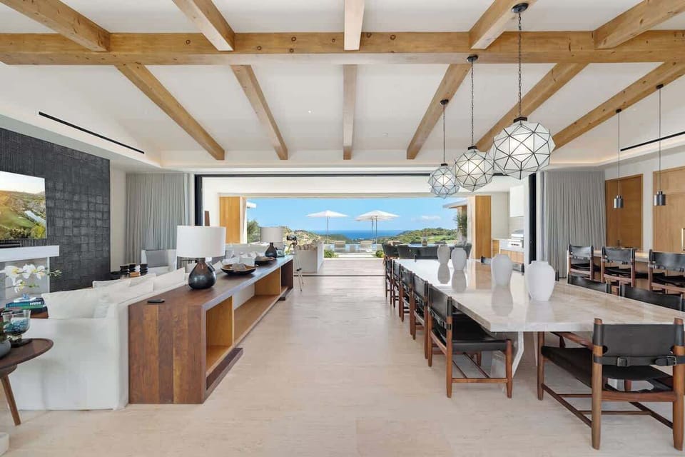 A seamless flow from inside to out, where the view steals the spotlight.