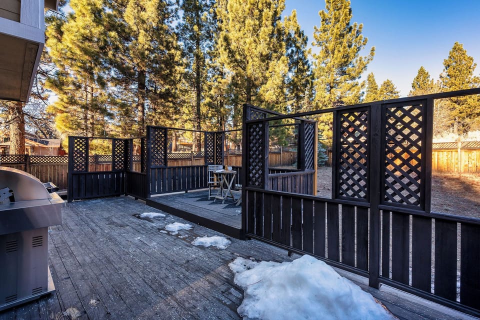 Step out onto your private deck surrounded by beautiful pines, where you can fire up the grill and enjoy meals with a backdrop of golden trees and crisp mountain air.
